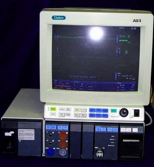 Datex AS / 3 anestesia Monitor paziente con tubo catodico schermo